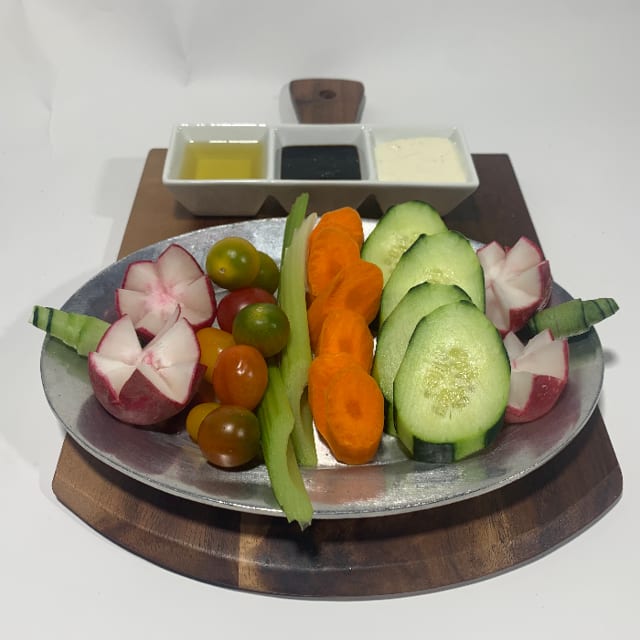 Fresh Crudités Platter.